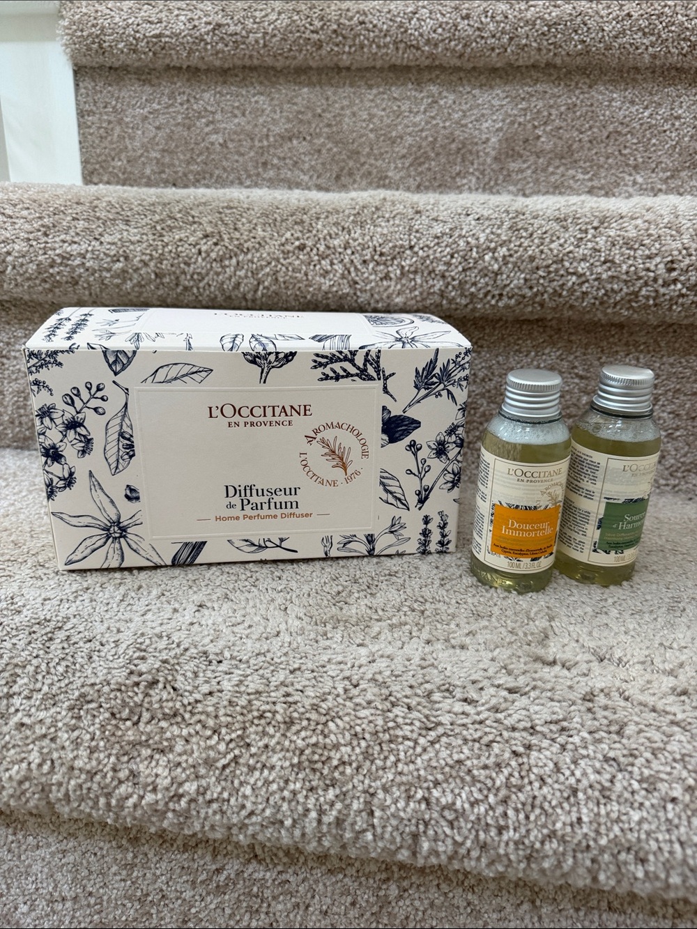 L'Occitane Home Perfume Diffuser with 2 Rare discontinue Aromachologie